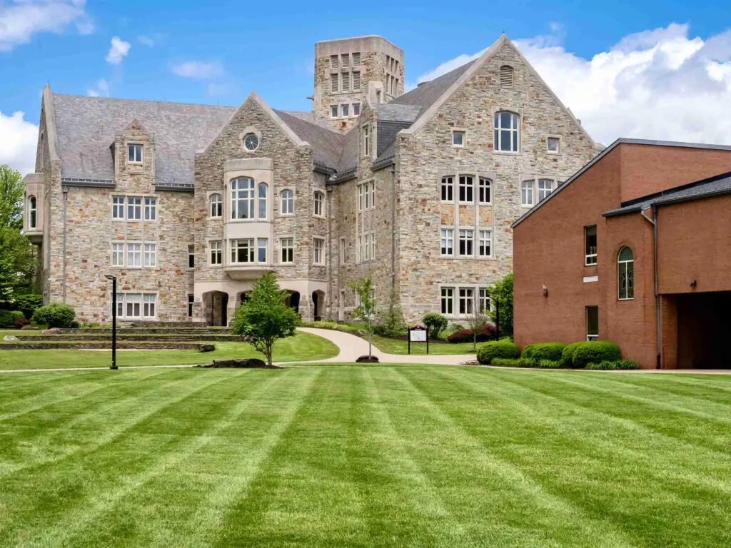 Cranberry Township, PA - commercial lawn care