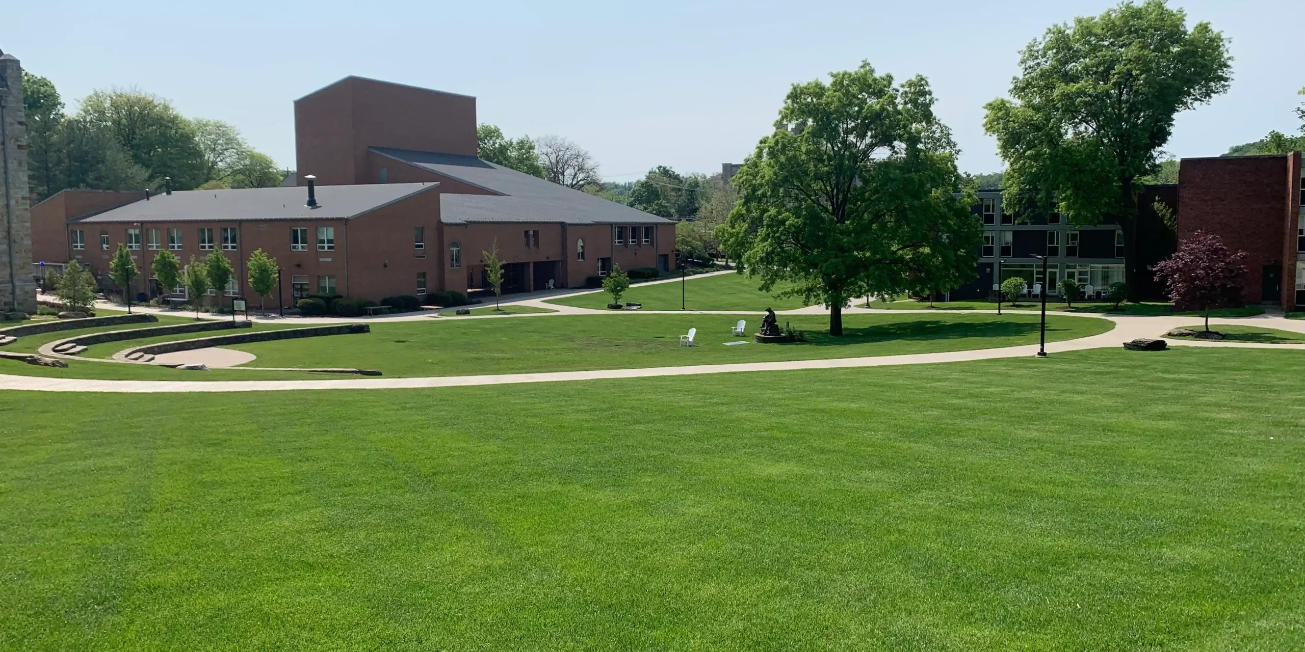 Pittsburgh, PA Commercial Landscape Maintenance Services