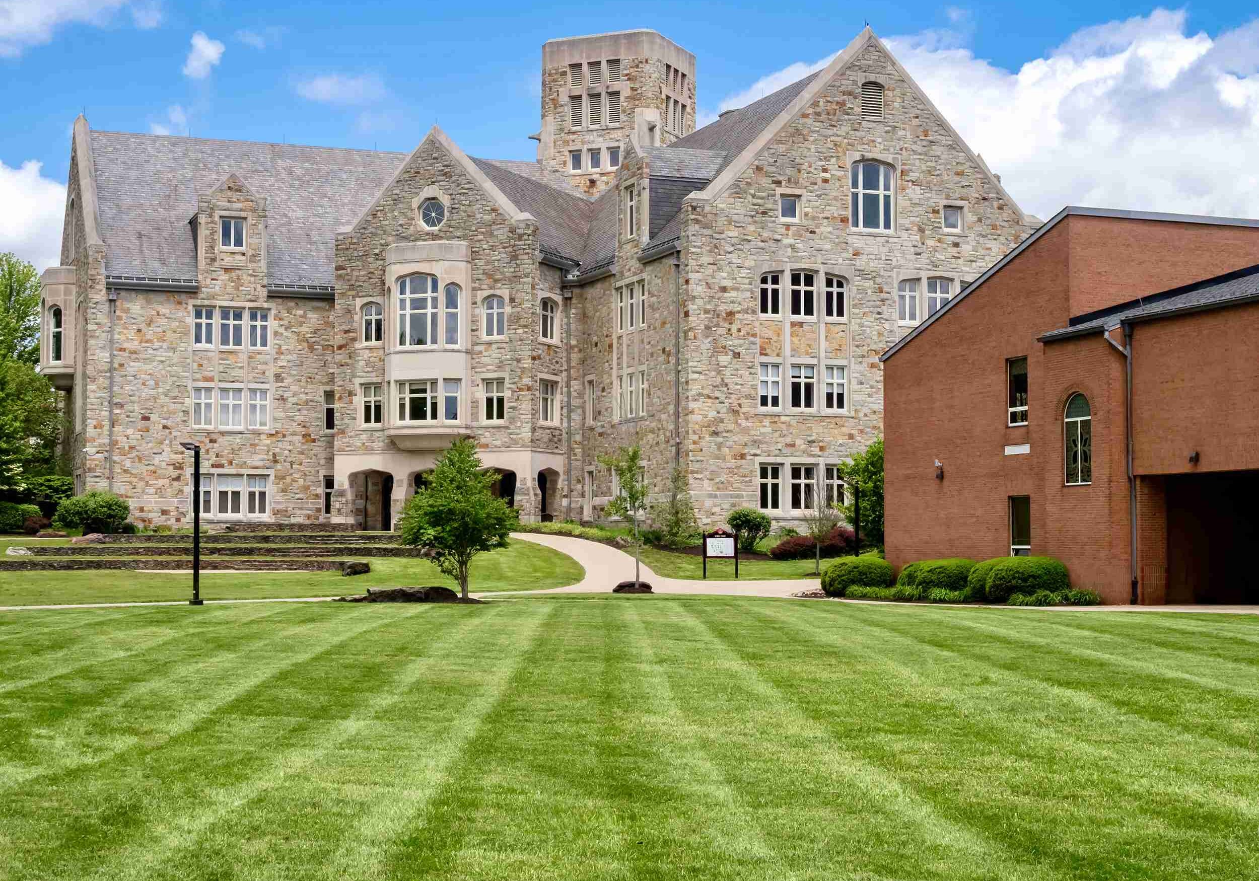 washington-pa-commercial-lawn-mowing1 (1)